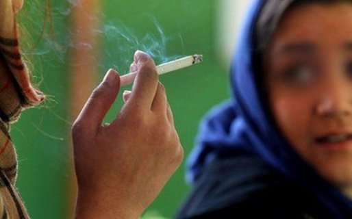 نخبگی تا نشئگی با چند پک گل/ عشق جوان معتاد زندگی دخترک را به باد داد
