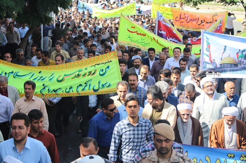 حضور مردم در راهپیمایی روز قدس مشتی محکم بر دهان استکبار جهانی است