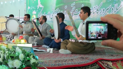 برگزاری جشن بزرگ مولودی خوانی در سقز به روایت تصویر