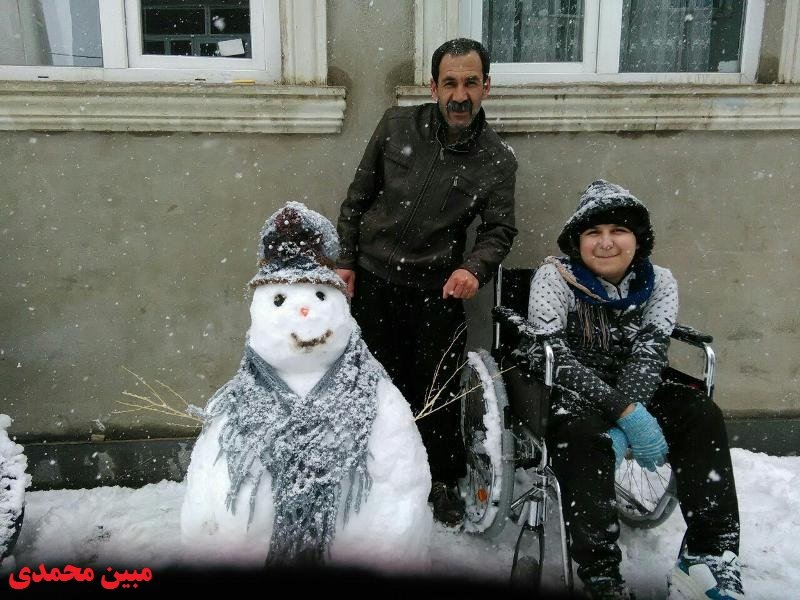 ساخت آدم برفی توسط سقزی ها به روایت عکس