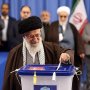 رهبر معظم‌ انقلاب‌ اسلامی رأی خود را به صندوق انداختند