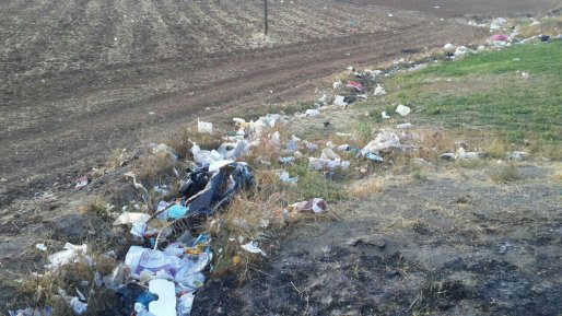دفن زباله های سقز در روستای بدر آباد /  کابوس های زندگی درکنار زباله + عکس