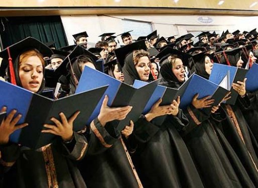 ادامه تحصیل یا ازدواج؛ دو راهی سخت دختران در انتخاب