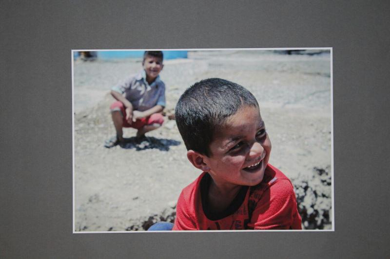 نمایشگاه عکس، زندگی کودکان آواره، اردوگاه های عراق، عکاسی، جاوید روح فدا، اداره فرهنگ و ارشاد، نگارخانه سقز